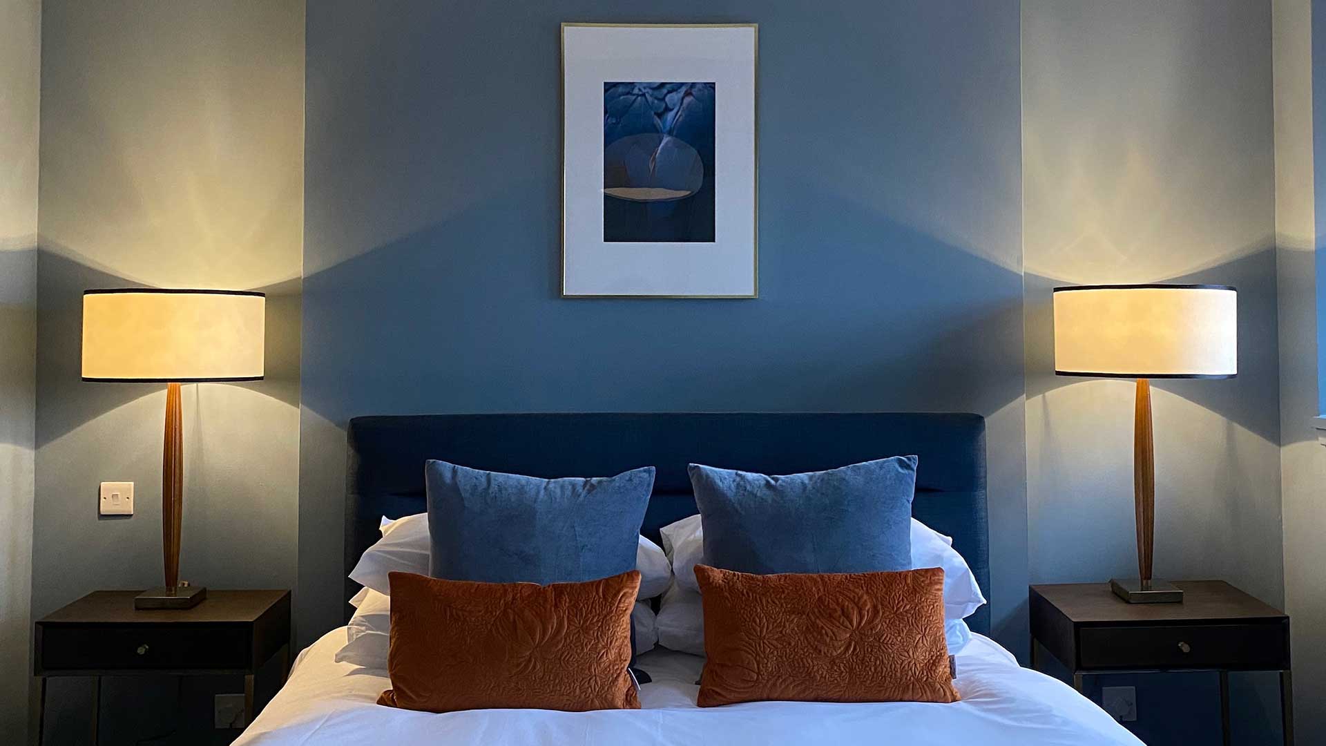 George Street Edinburgh AirBnB, Edinburgh Holiday Rental, modern blue bedroom design